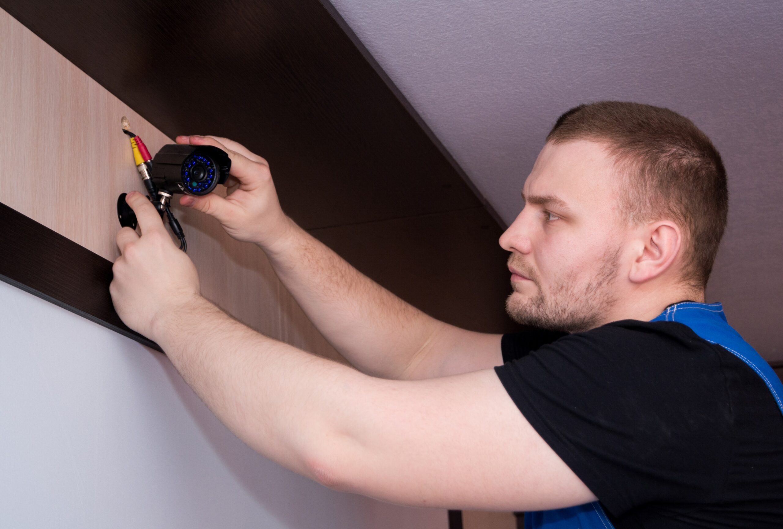 Benefits of Professional CCTV Installation vs. DIY